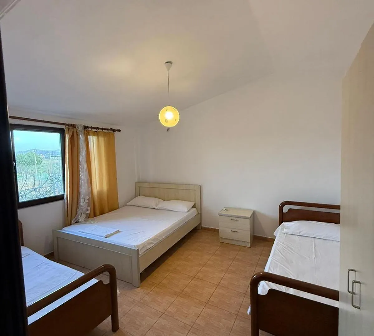 Vila Orestiada Kavaje Albânia