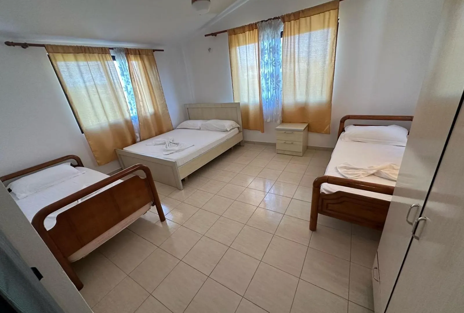 Vila Orestiada Kavaje Casa de hóspedes